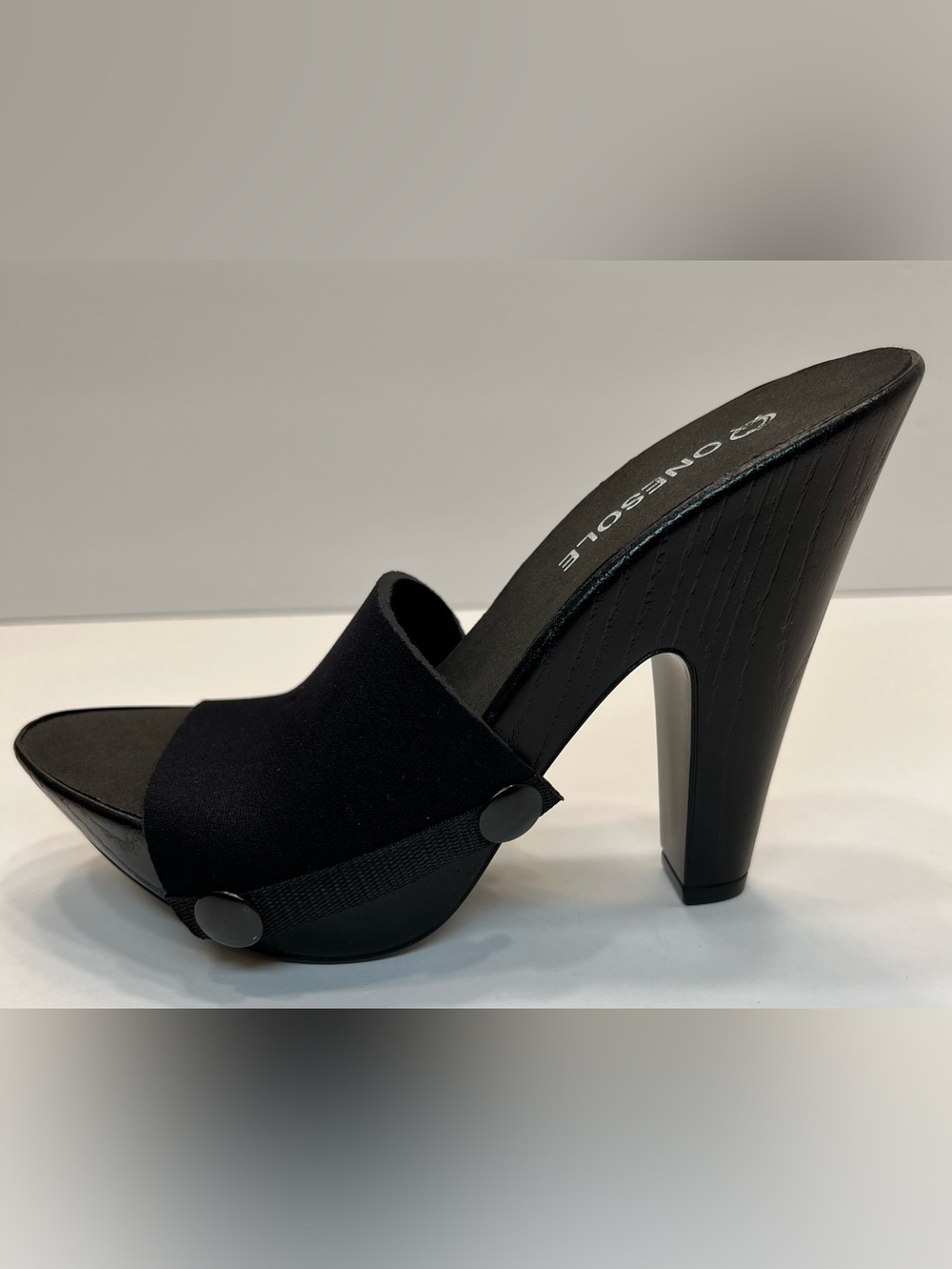 Onesole - 5” inch Black Diva Soft Step Interchangeable shoe-Size 6